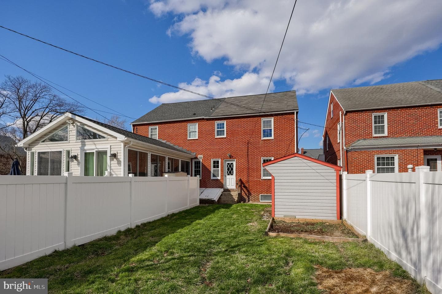 1026 W Ross Street photo 52
