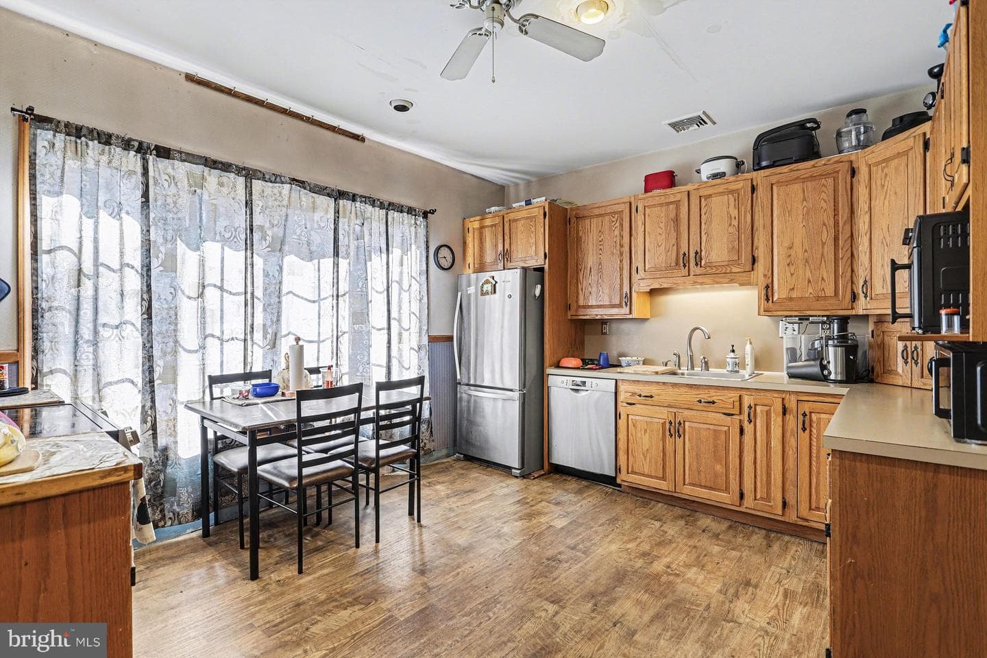 857 Willow Road photo 9
