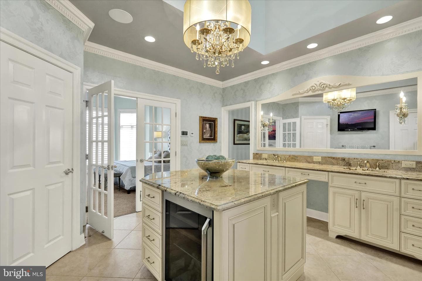 1000 Bluestone Drive photo 39