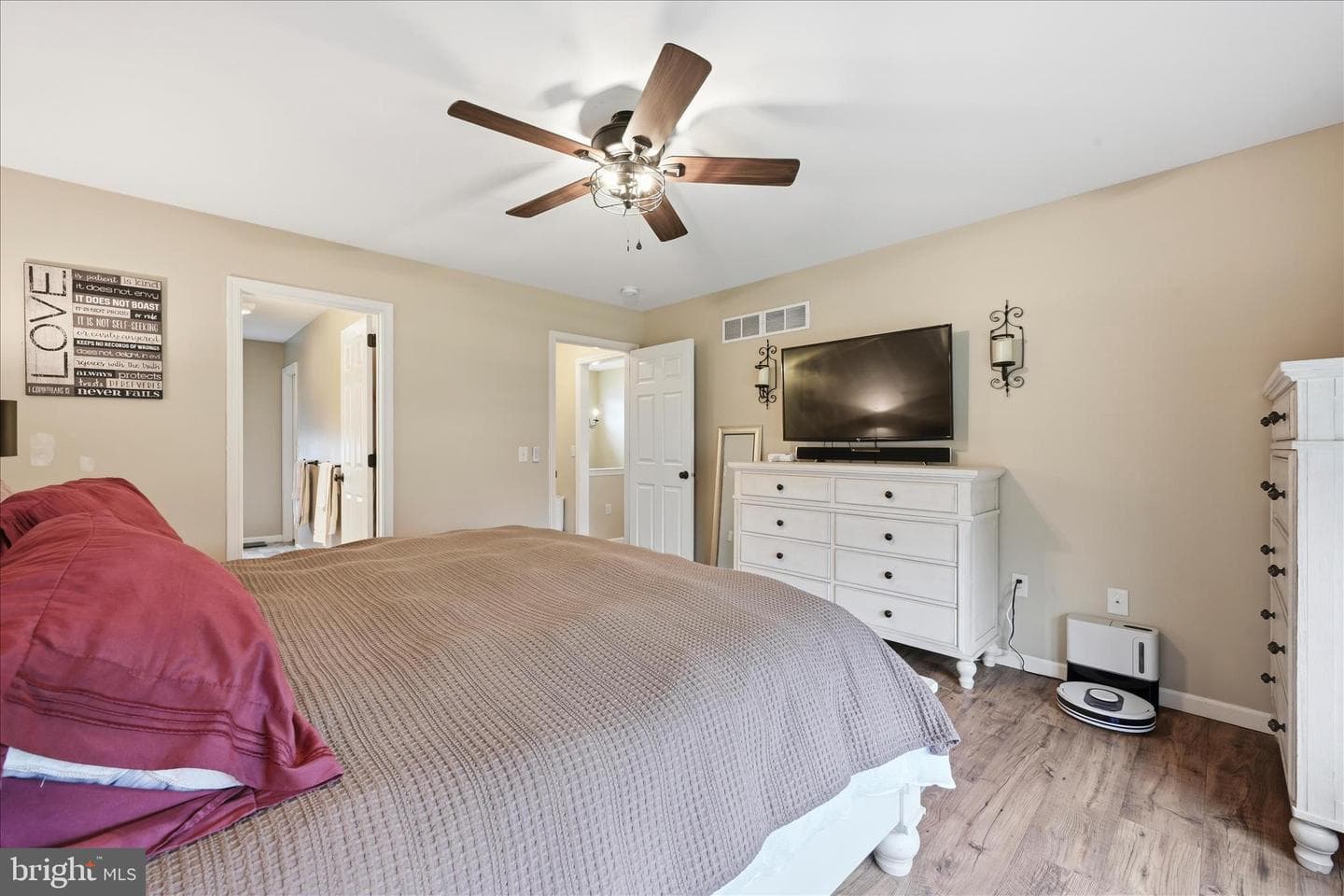 1363 Perry Drive photo 11