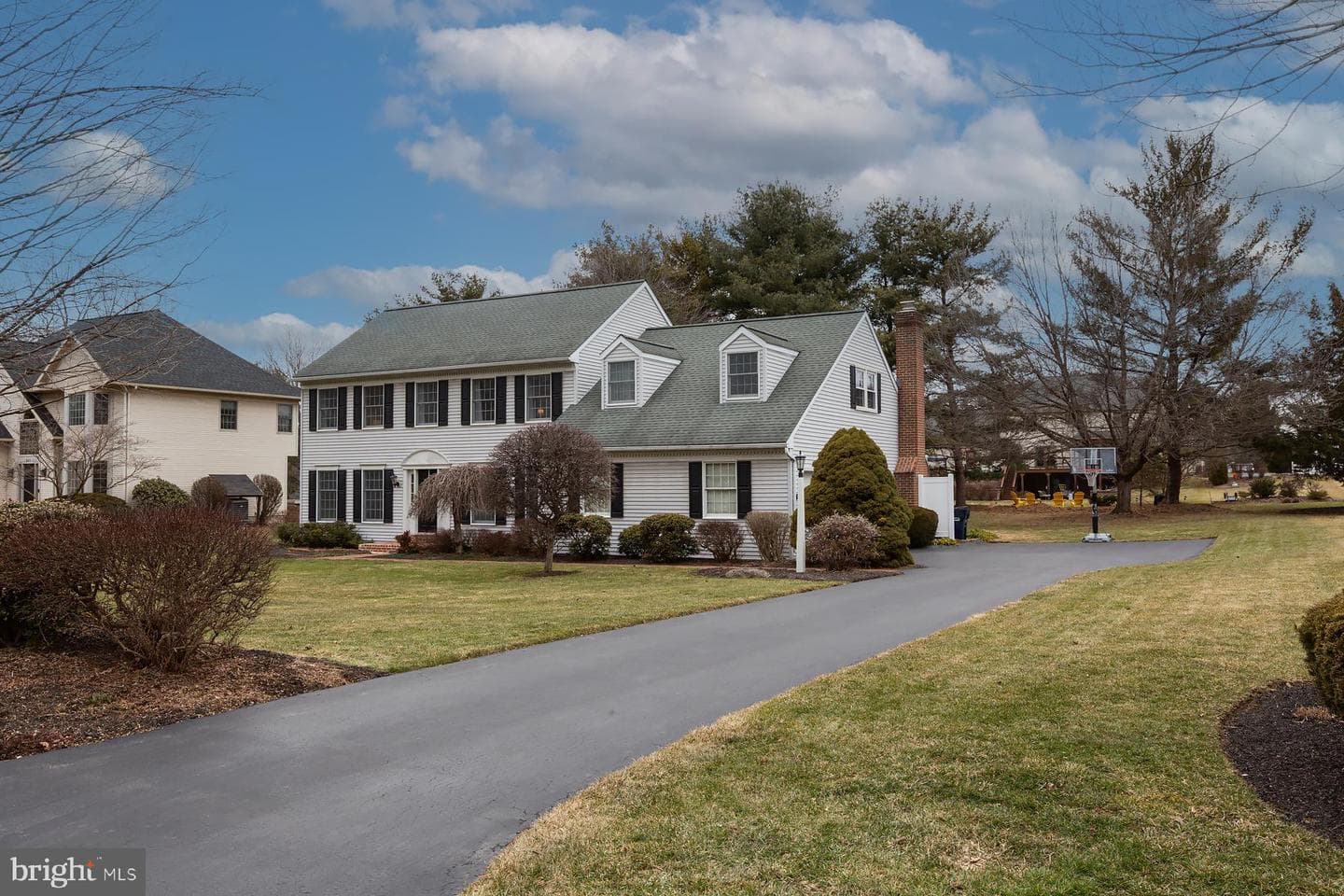 537 Randolph Drive photo 3