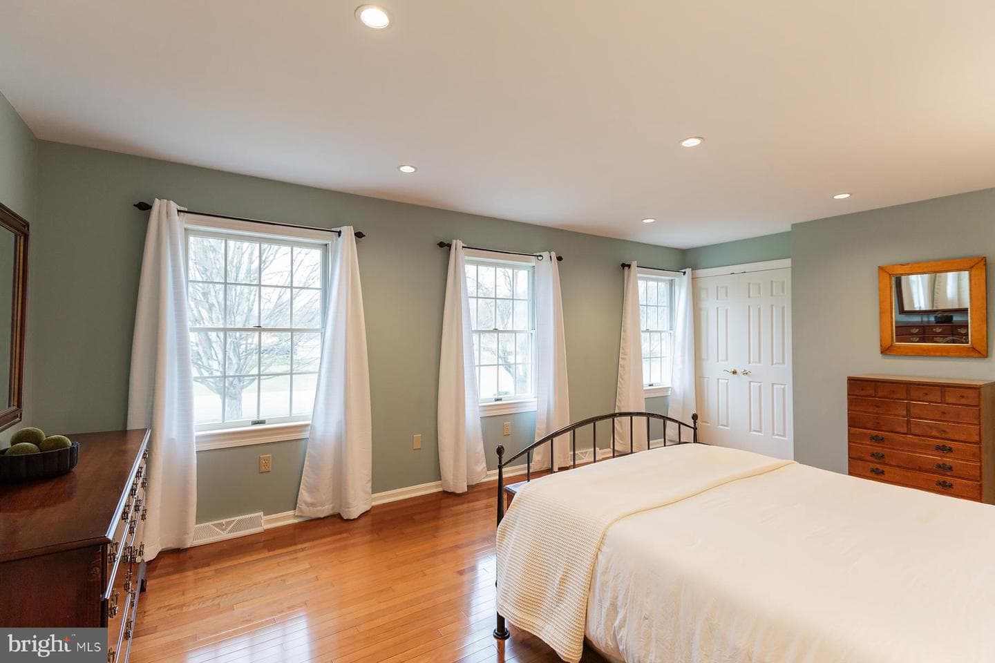 537 Randolph Drive photo 38