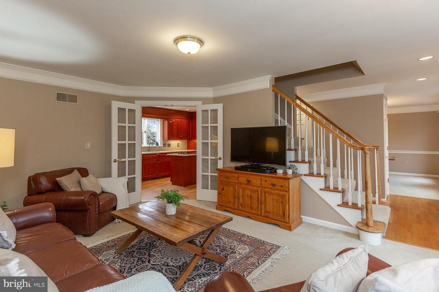 537 Randolph Drive photo 5
