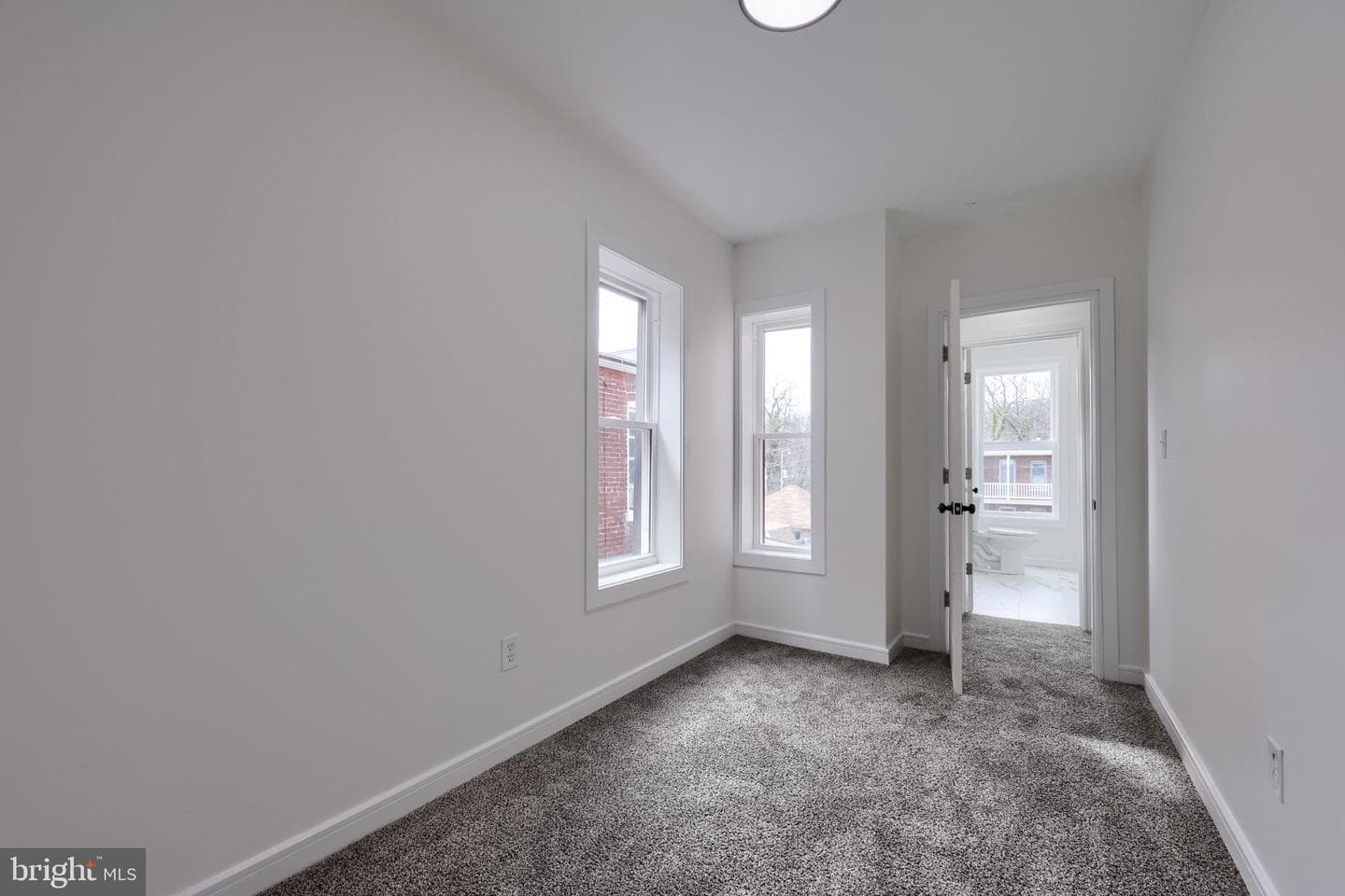 905 Spruce Street photo 13
