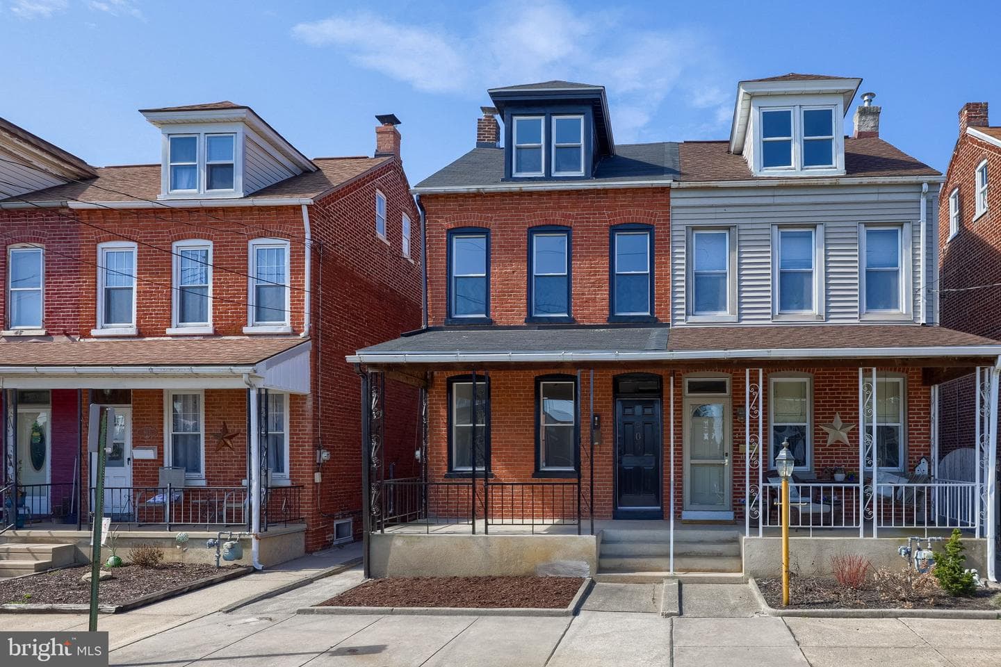 905 Spruce Street photo 2