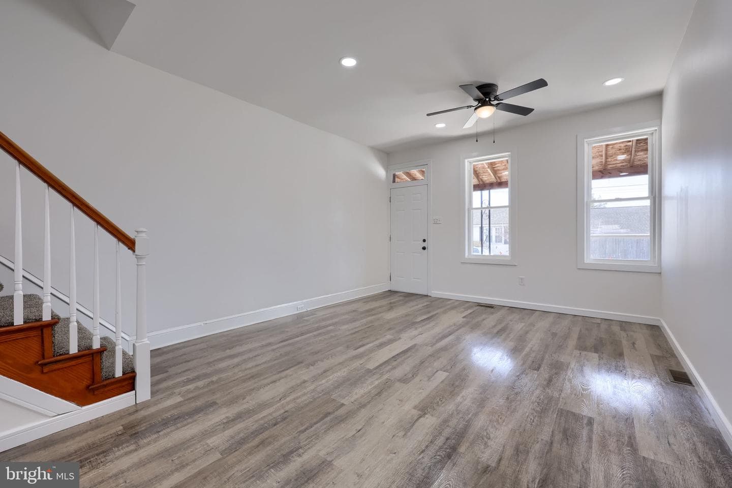 905 Spruce Street photo 3