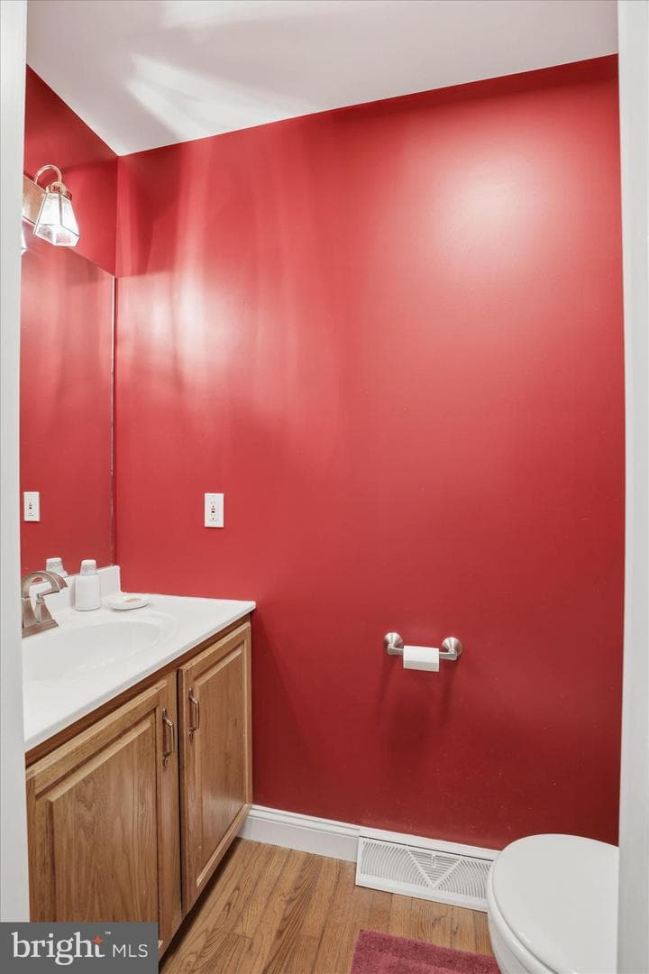 105 Park Place photo 14