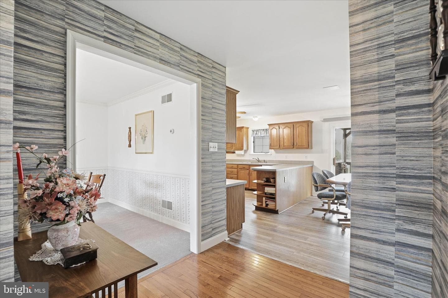 105 Park Place photo 17