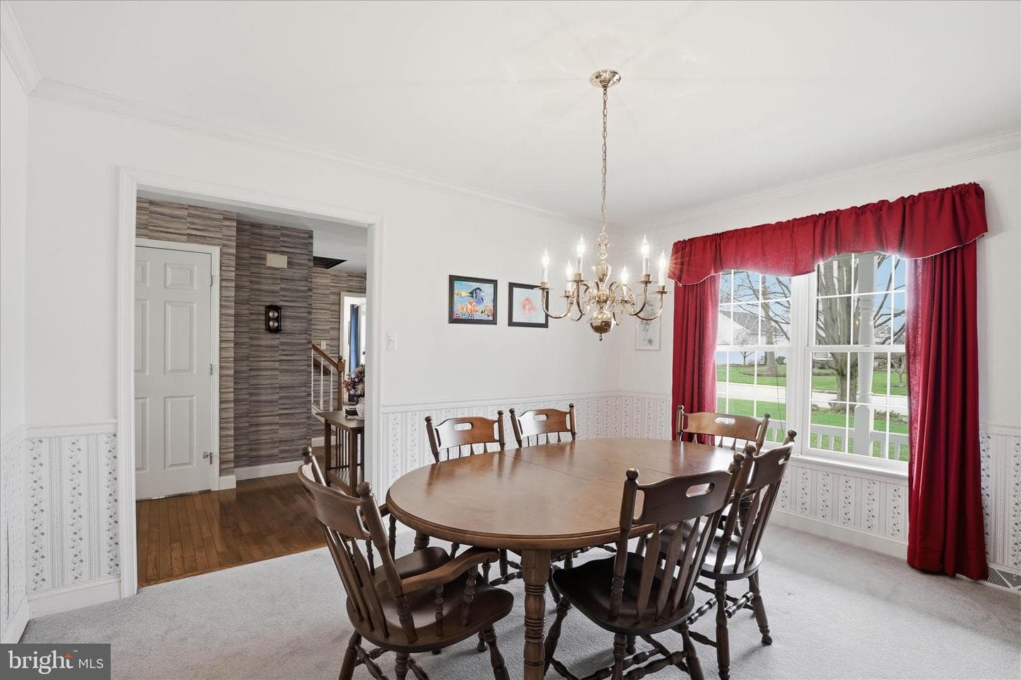 105 Park Place photo 20