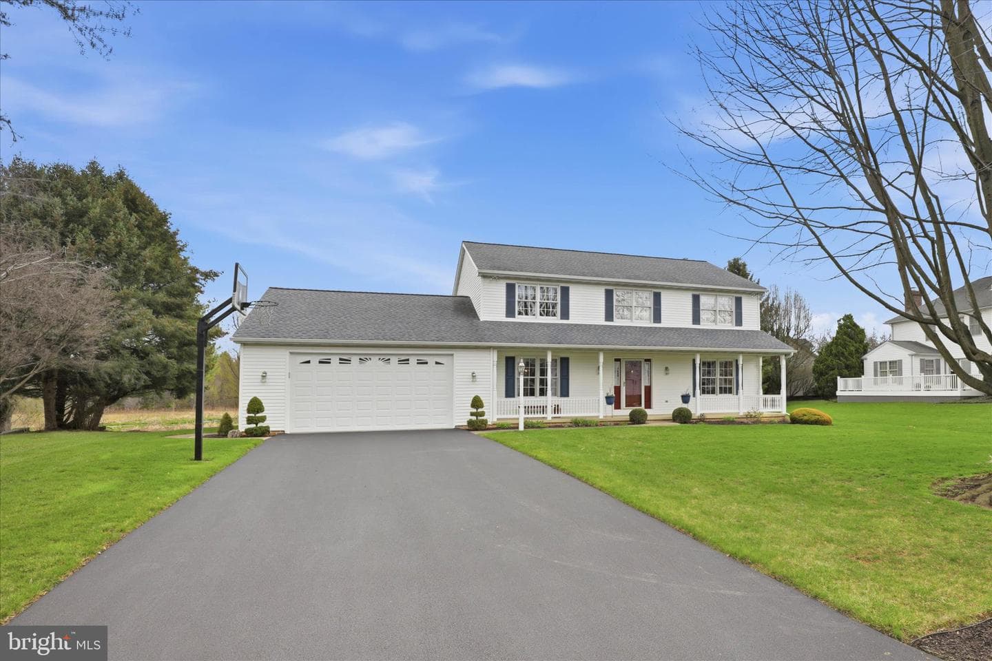 105 Park Place photo 3