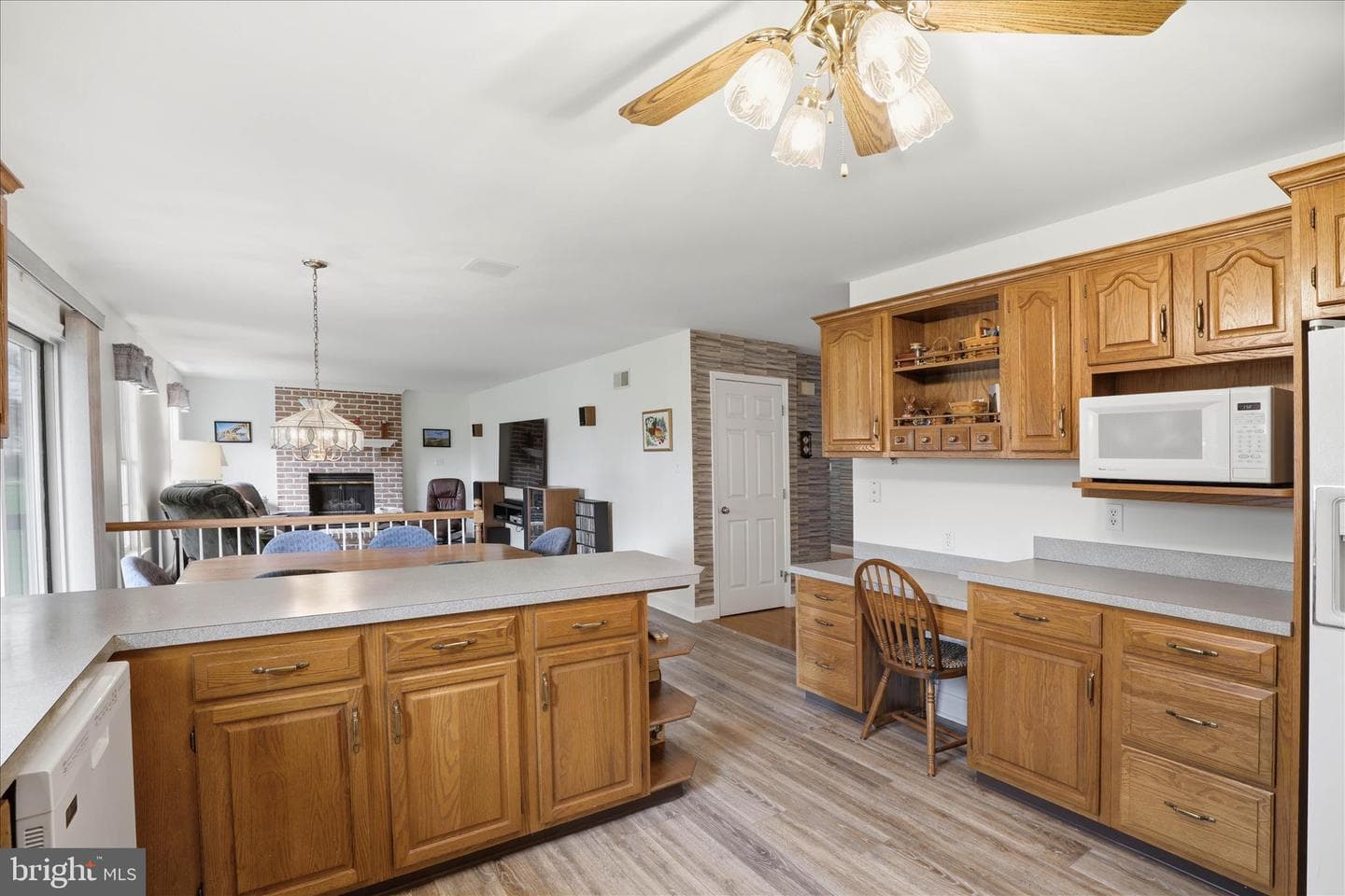 105 Park Place photo 31