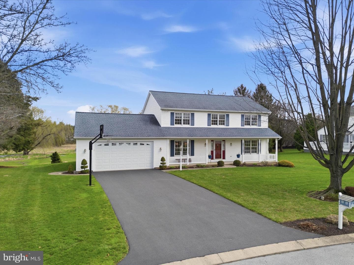 105 Park Place photo 4