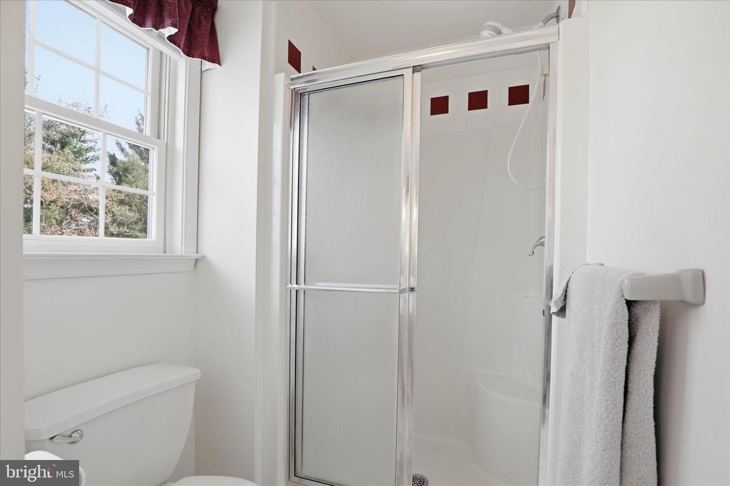 105 Park Place photo 43