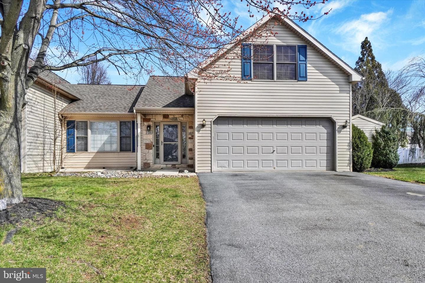2202 Weeping Willow Lane