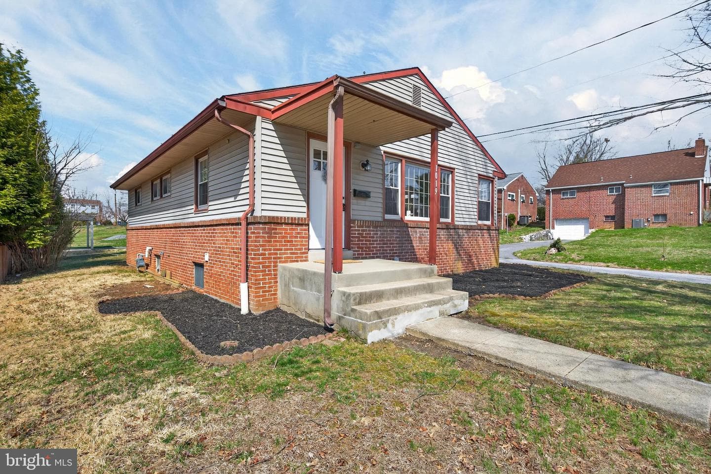 1019 Hager Street photo 2