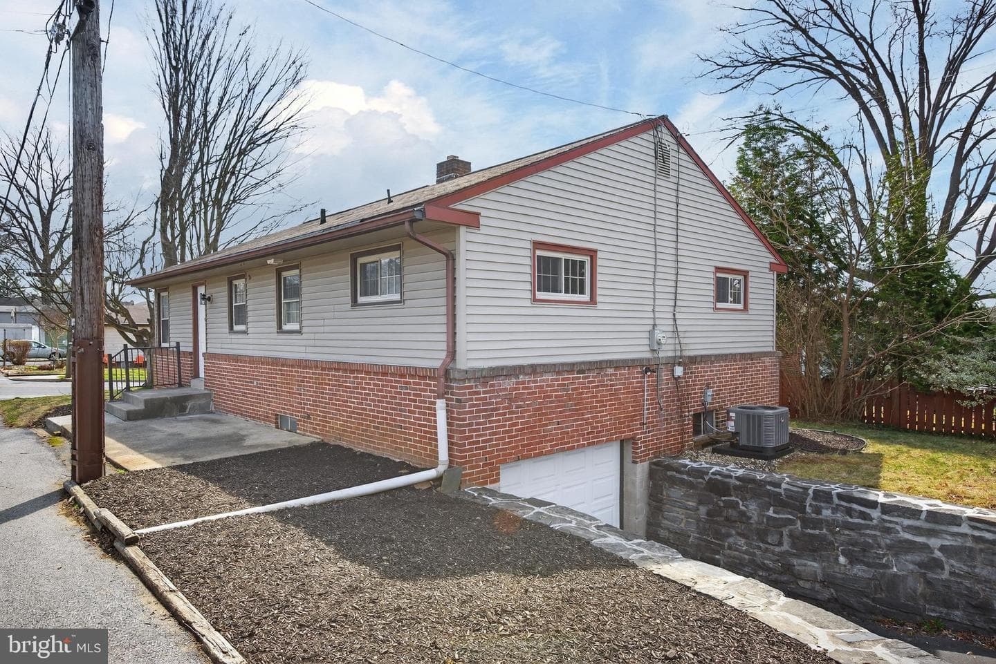 1019 Hager Street photo 30