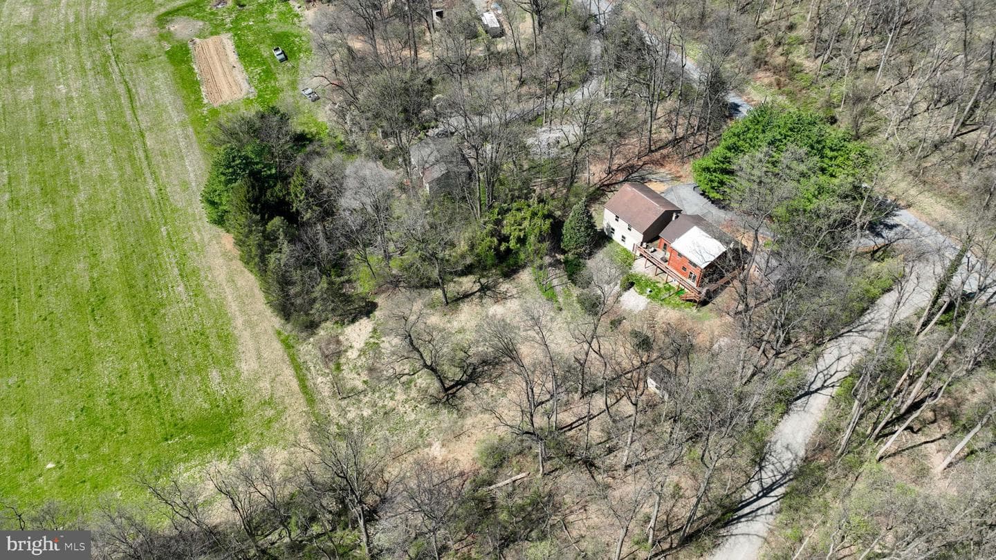 149 Douts Hill Road photo 69