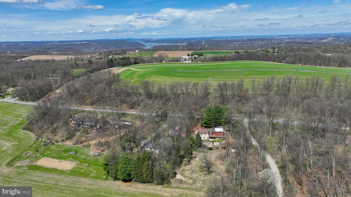 149 Douts Hill Road photo 71