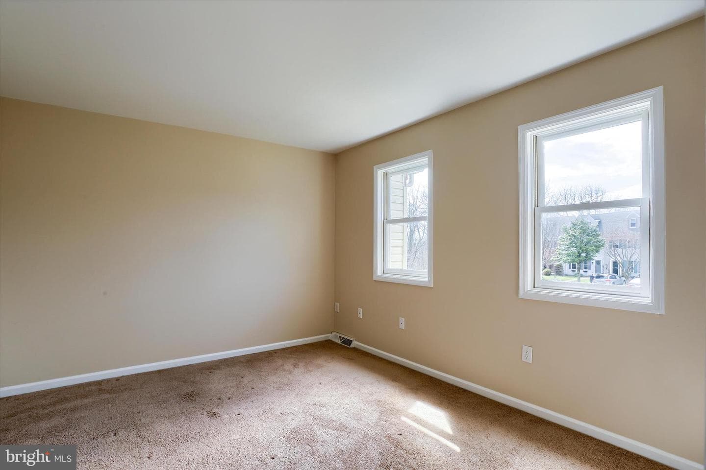 339 Cardinal Road photo 15