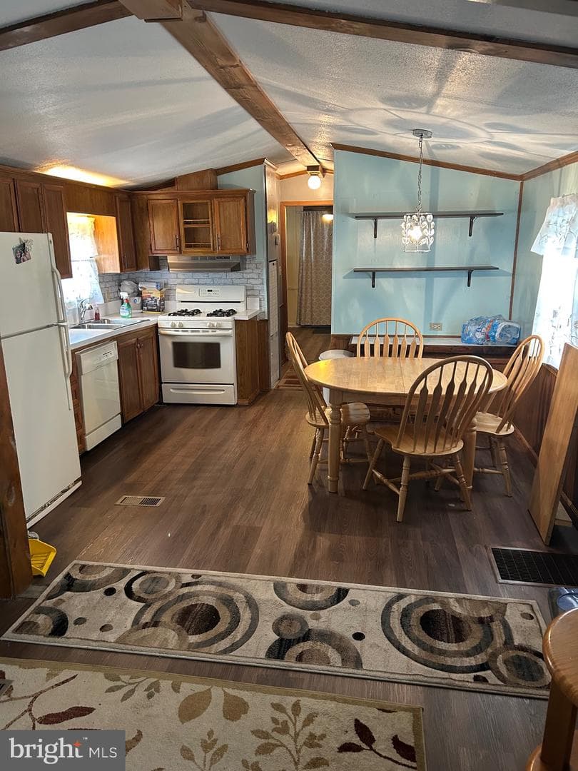 489 Brendon Drive photo 31