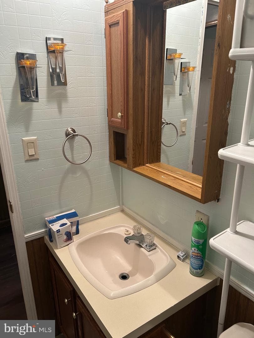 489 Brendon Drive photo 38