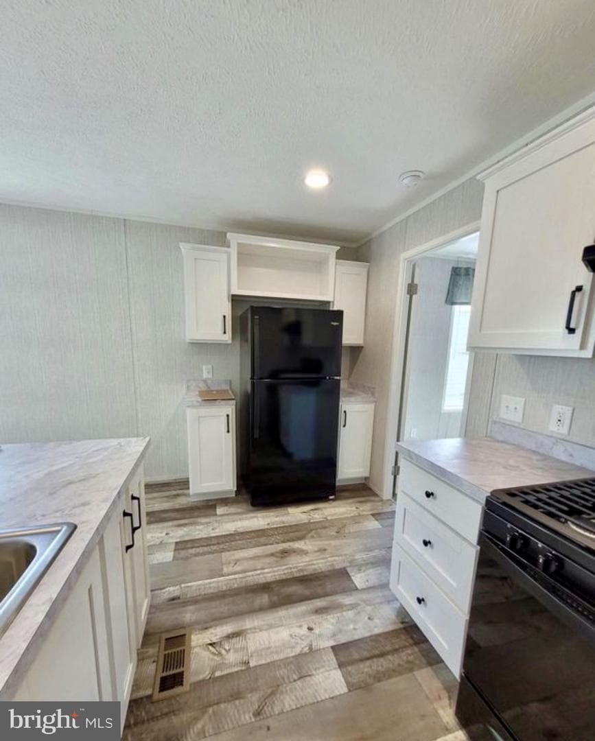 47 Hilltop Avenue photo 16