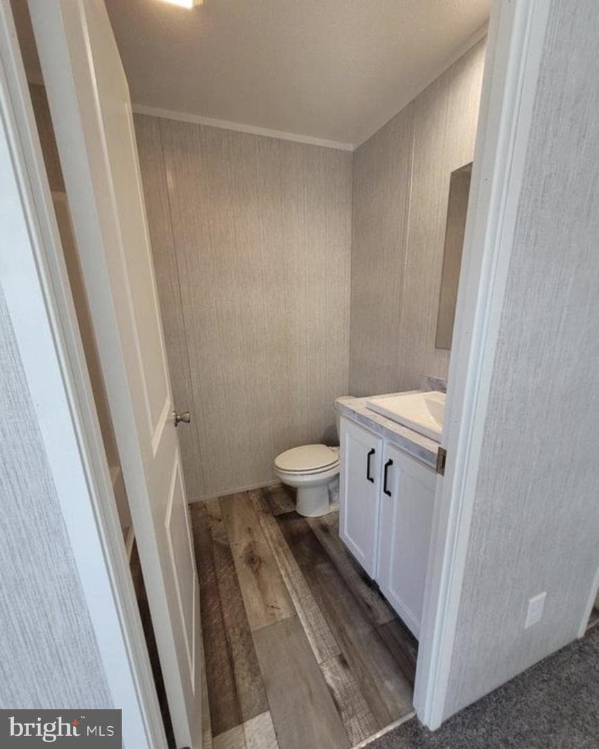 47 Hilltop Avenue photo 9