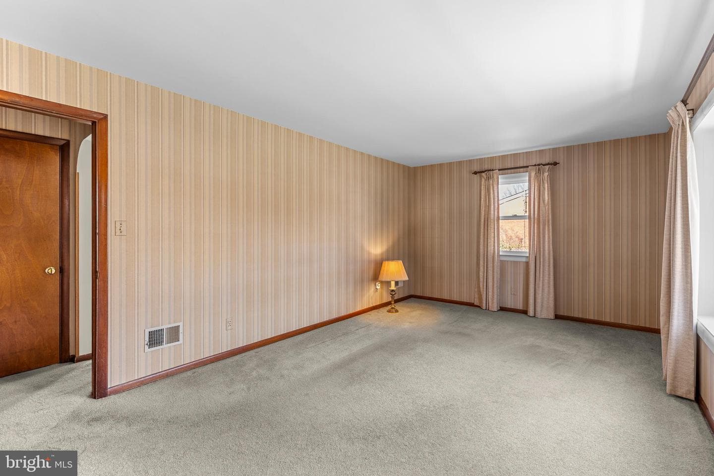 6260 Jeanette Drive photo 10