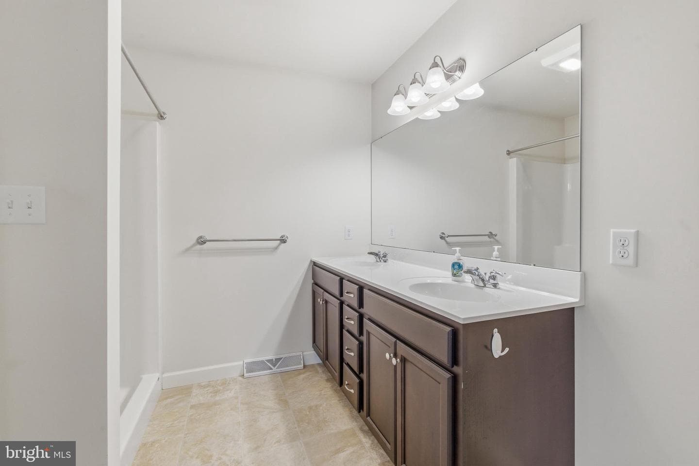 5256 Stonefield Drive photo 14