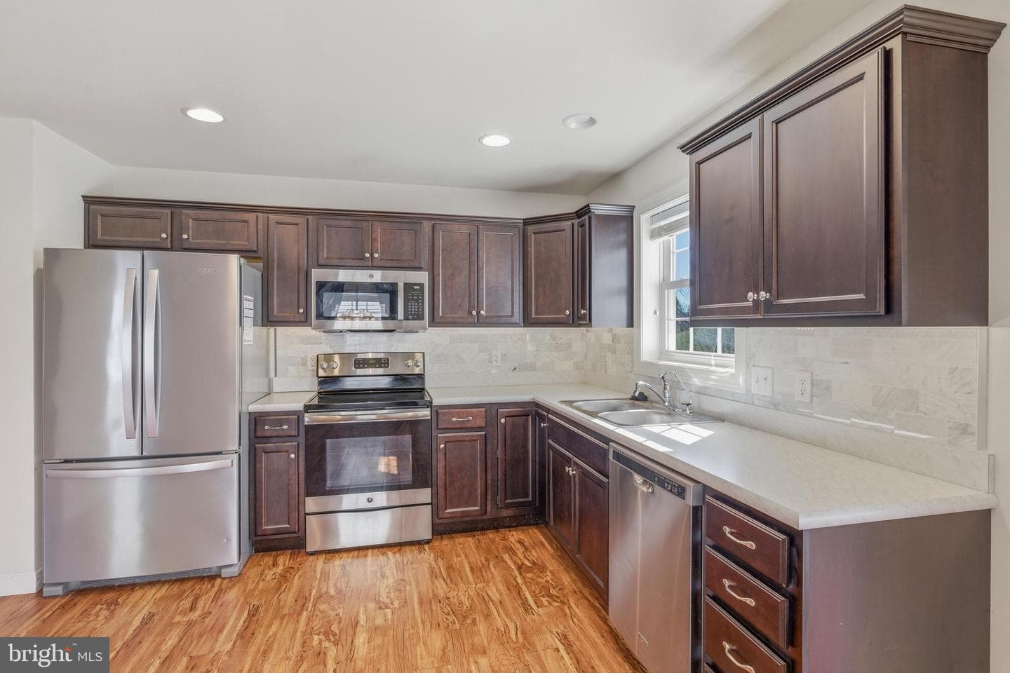 5256 Stonefield Drive photo 5