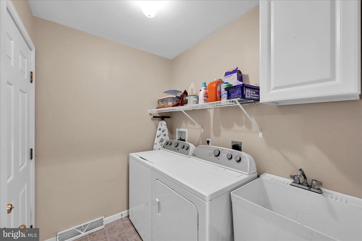 114 Crimson Lane photo 22