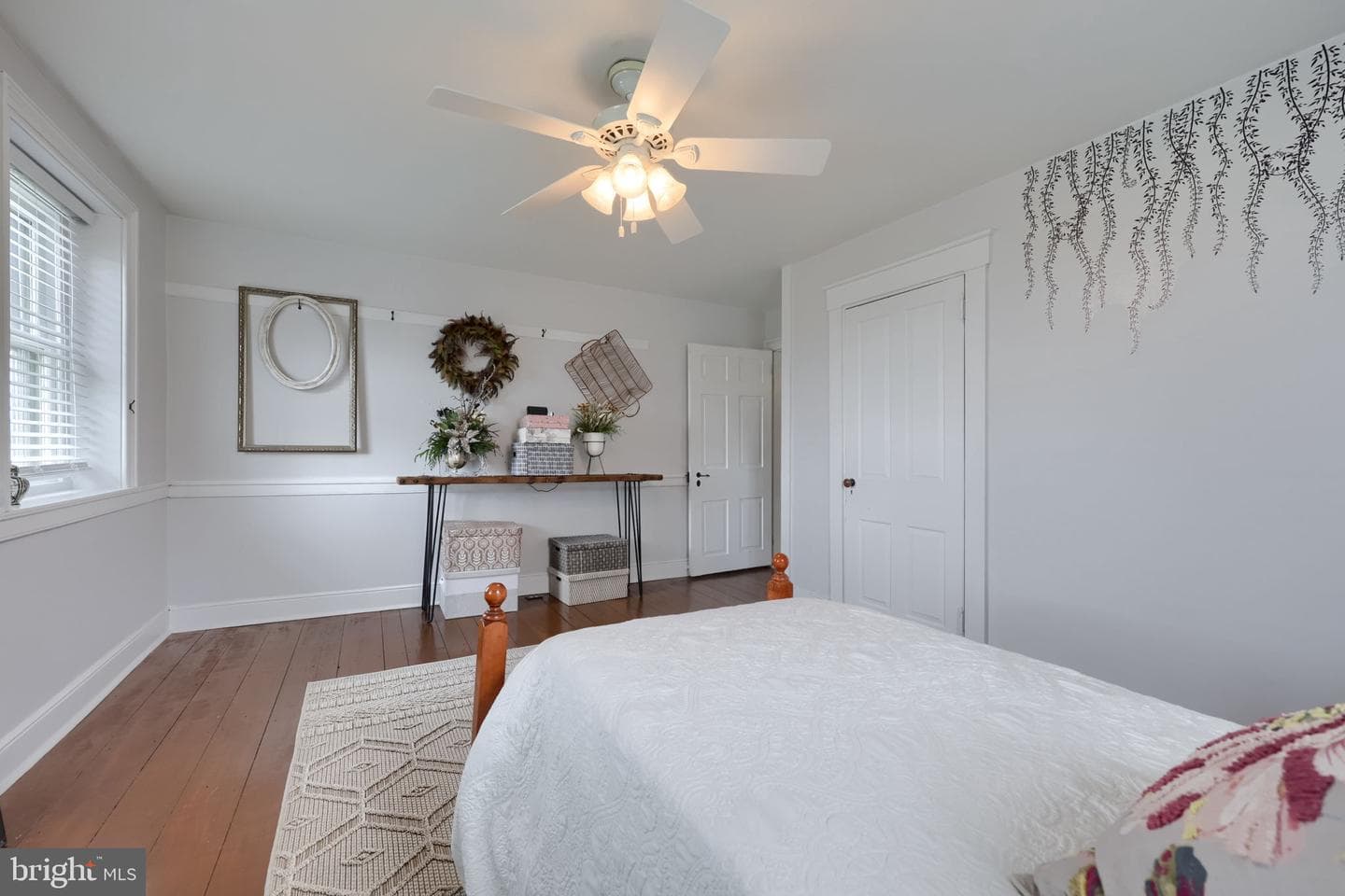 2047 Jarvis Road photo 38