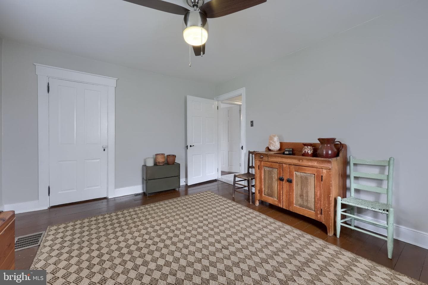 2047 Jarvis Road photo 40