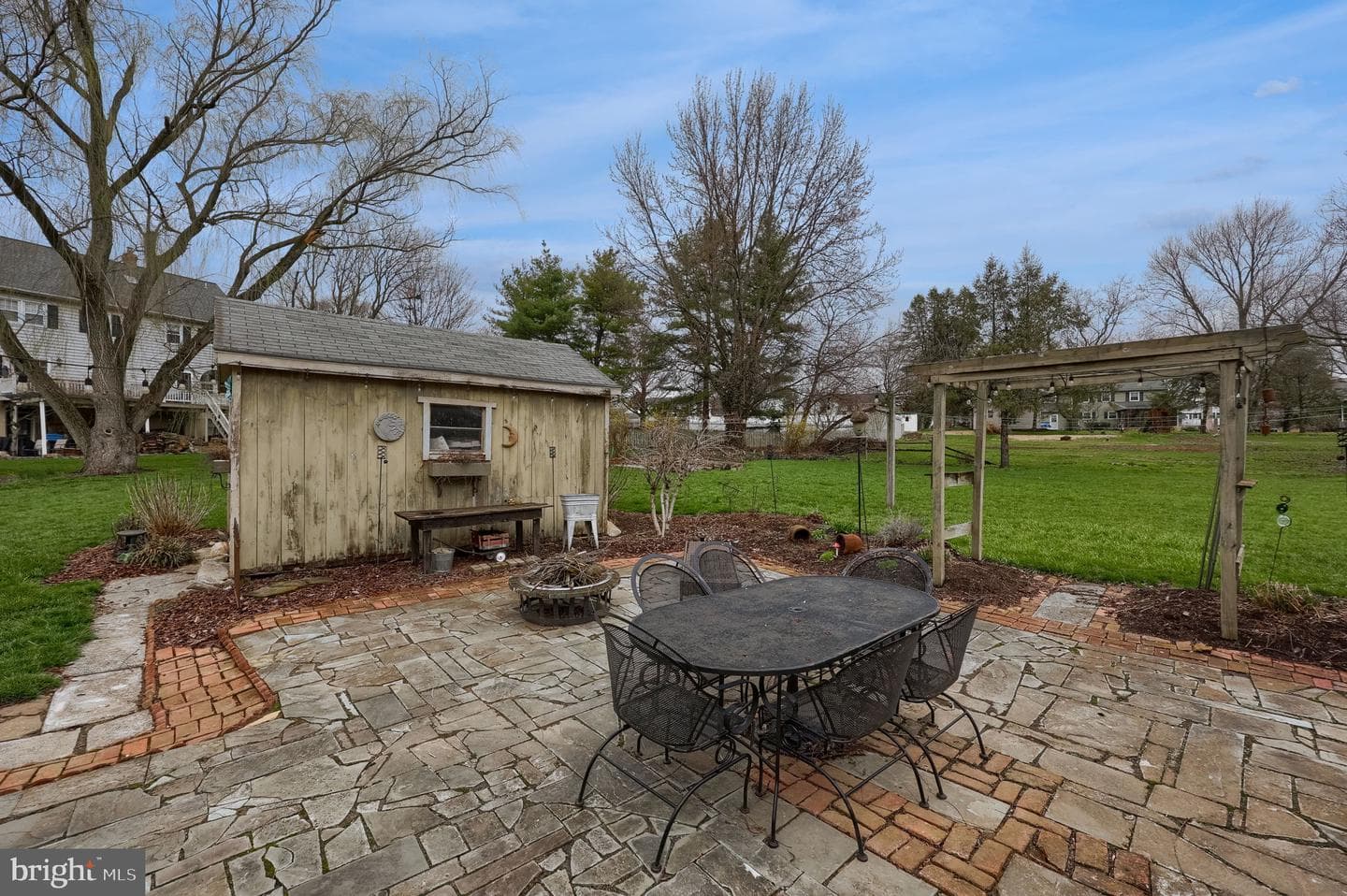 2047 Jarvis Road photo 45