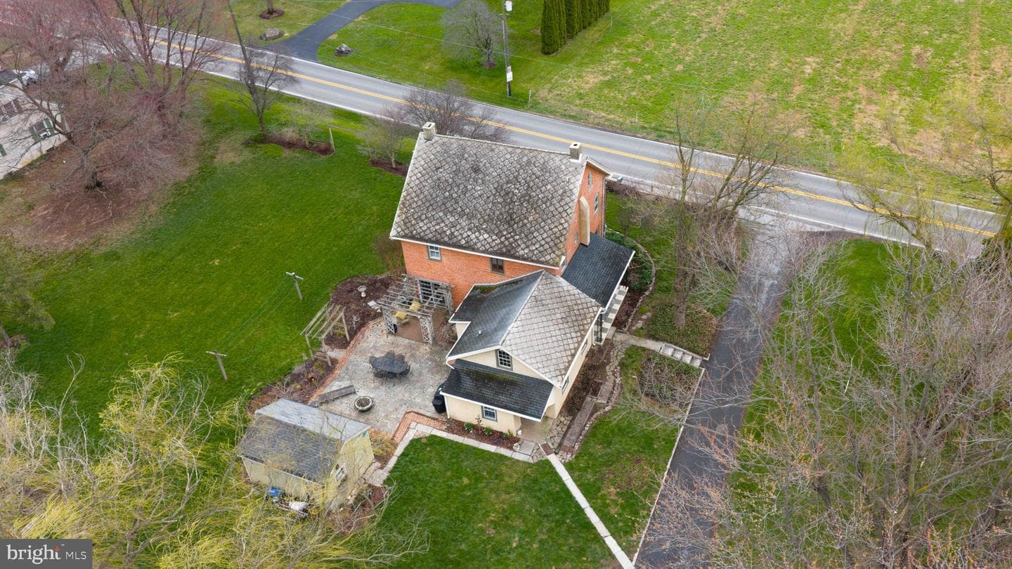 2047 Jarvis Road photo 62