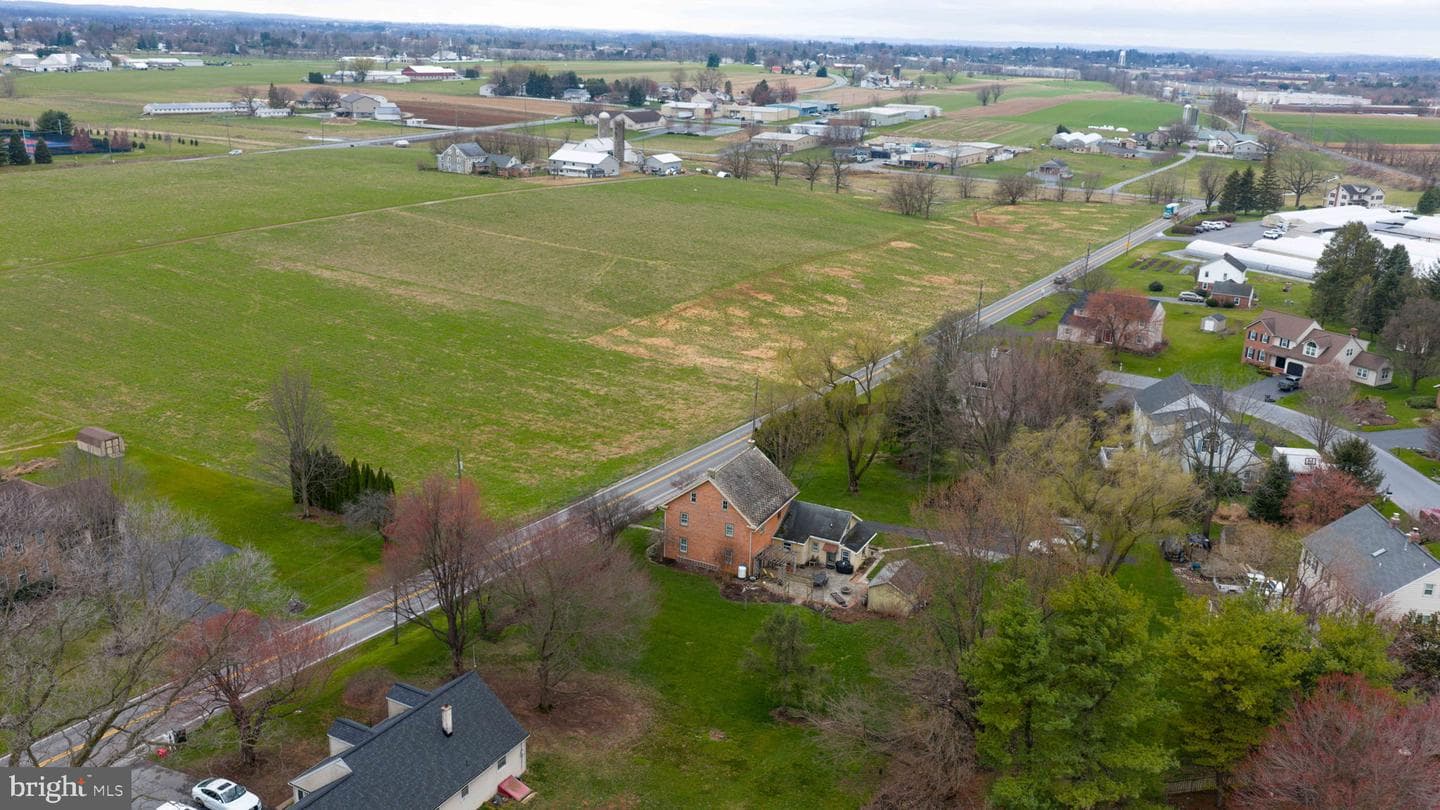 2047 Jarvis Road photo 64