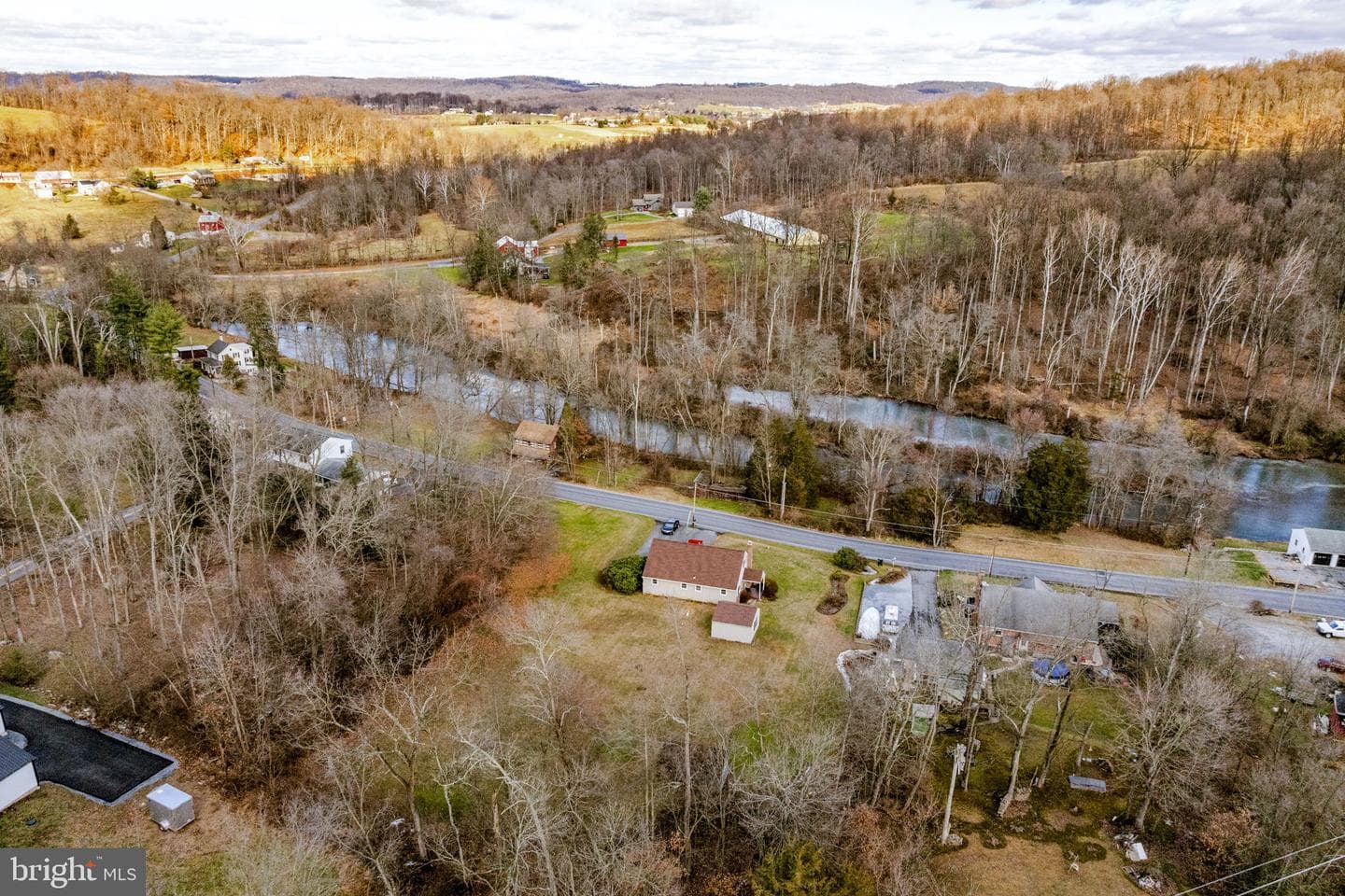 735 Greenville Road photo 5