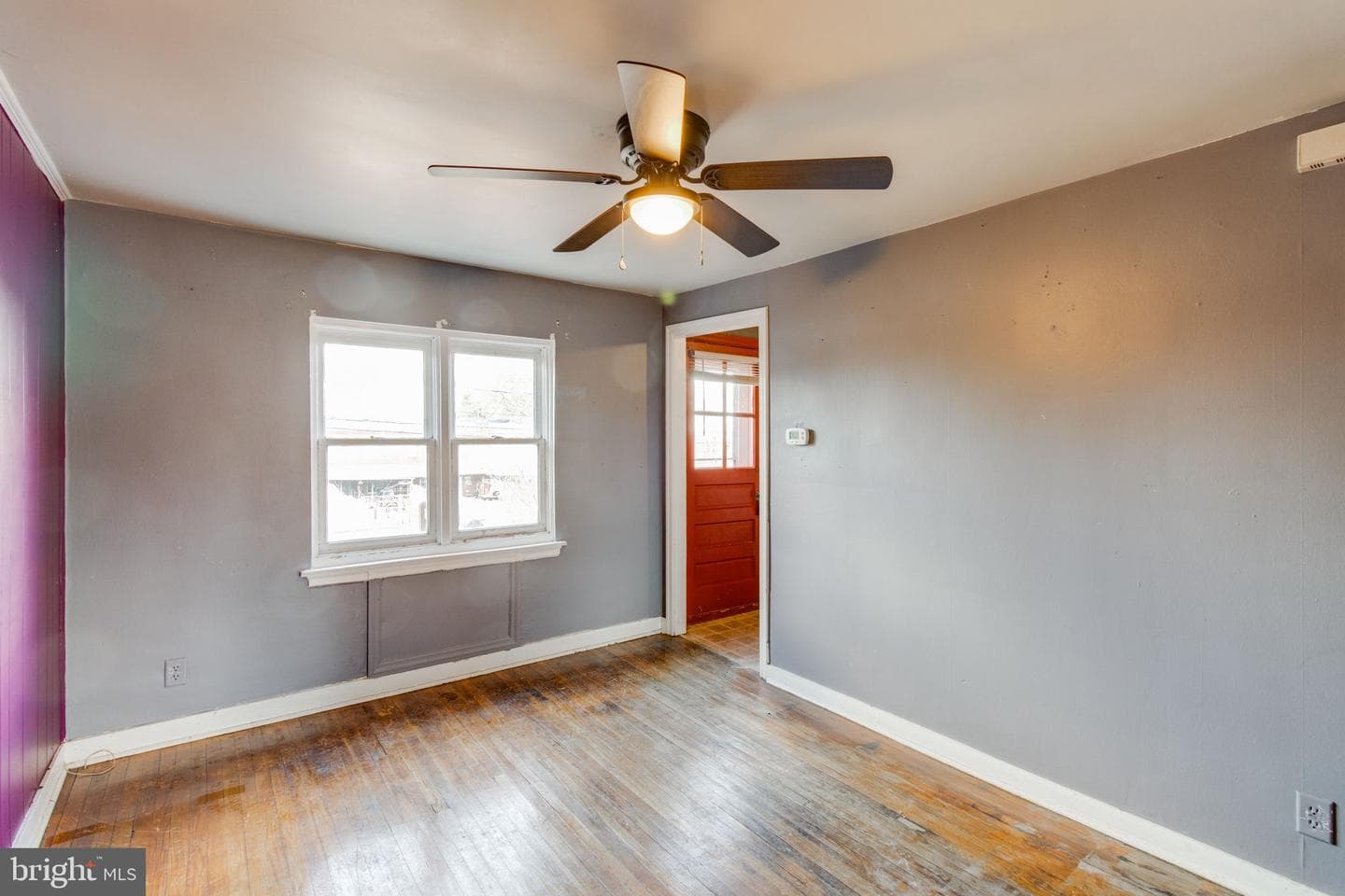 1015 Clark Street photo 4