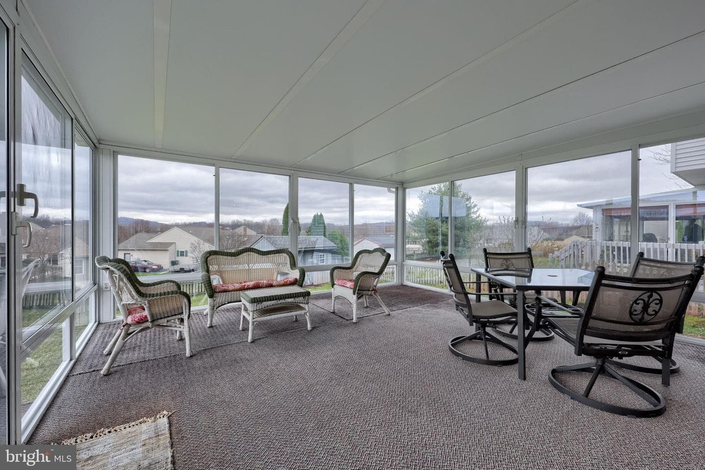 11 Rosemont Drive photo 3