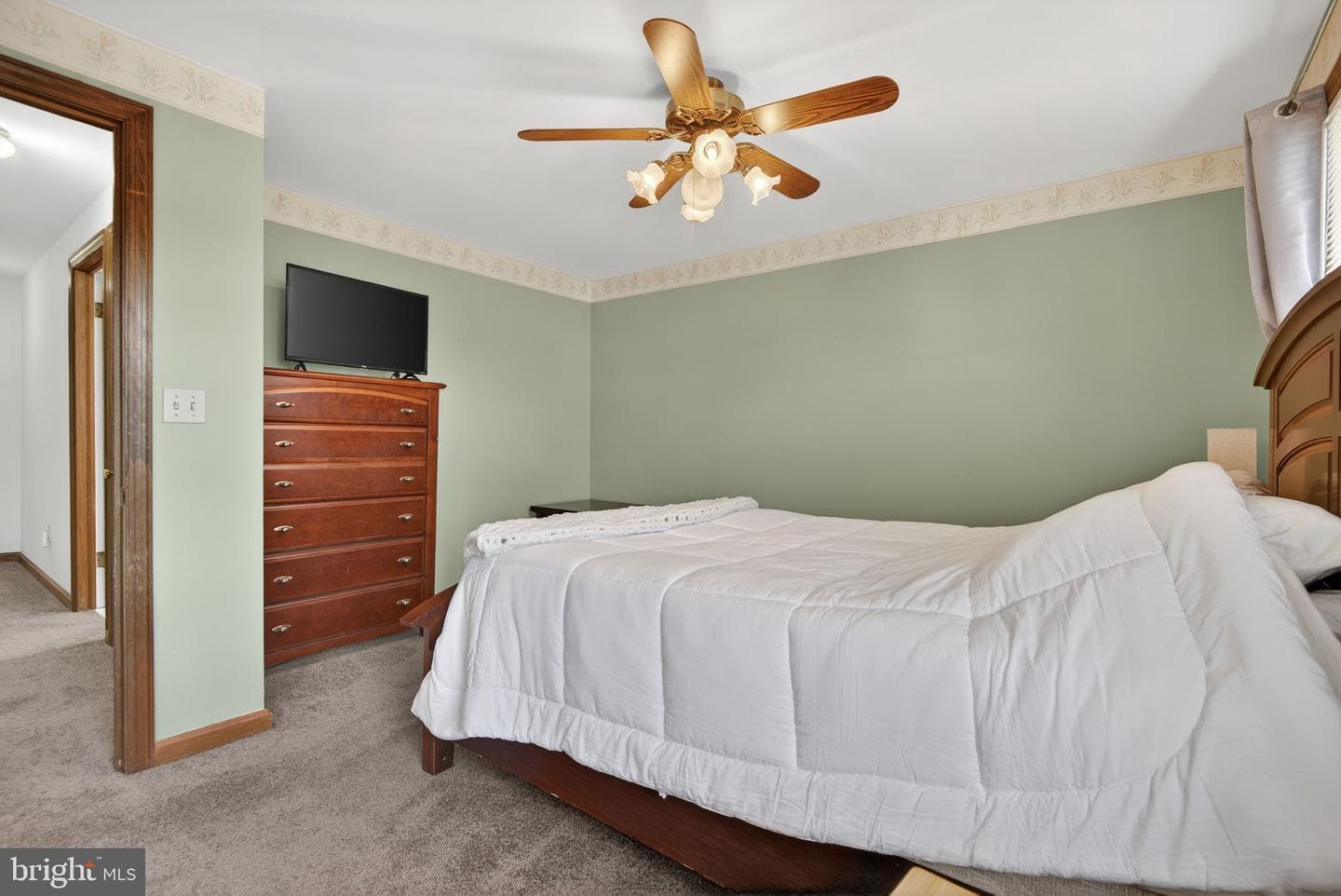 1007 E Walnut Street photo 22