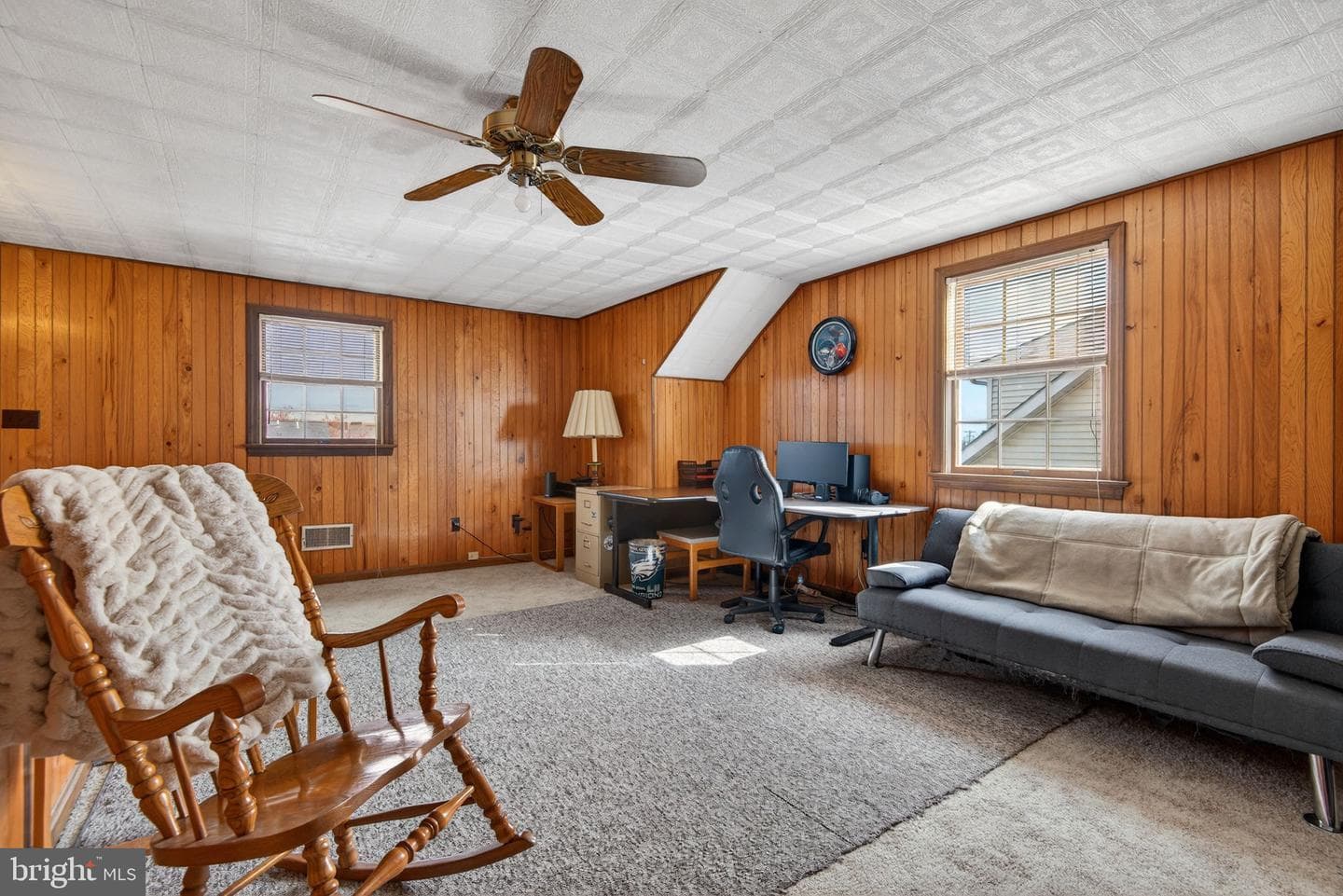 1007 E Walnut Street photo 28