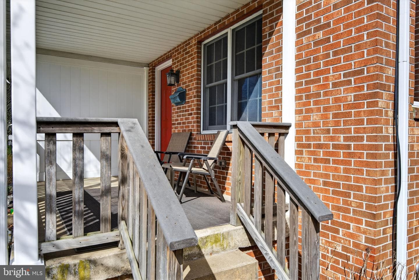 1007 E Walnut Street photo 5