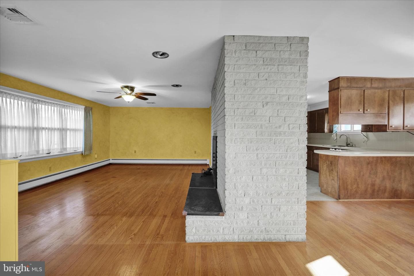 2460 Honeysuckle Lane photo 11