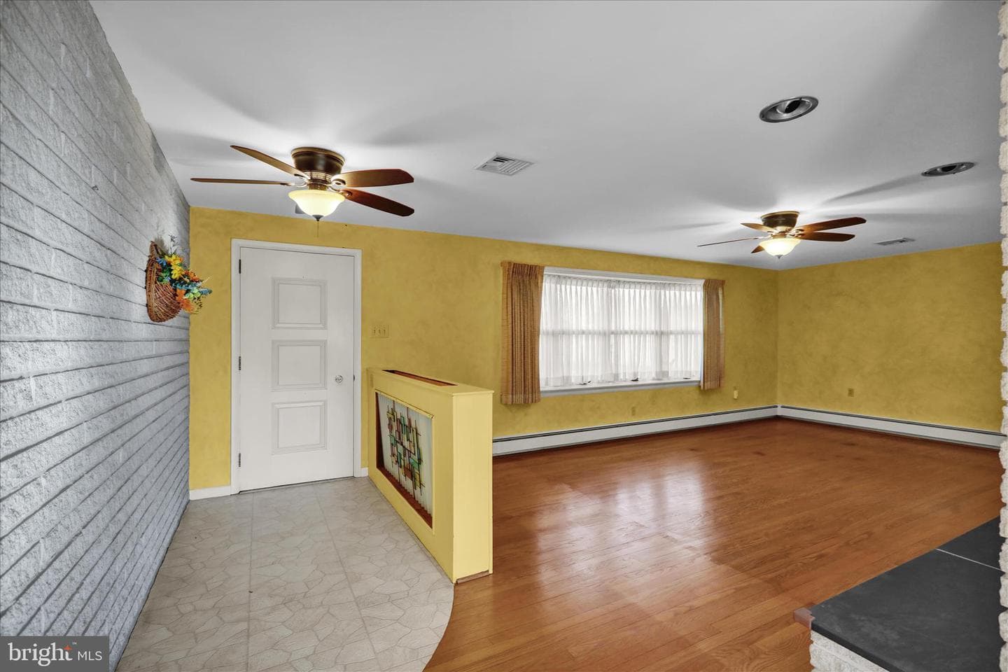 2460 Honeysuckle Lane photo 17