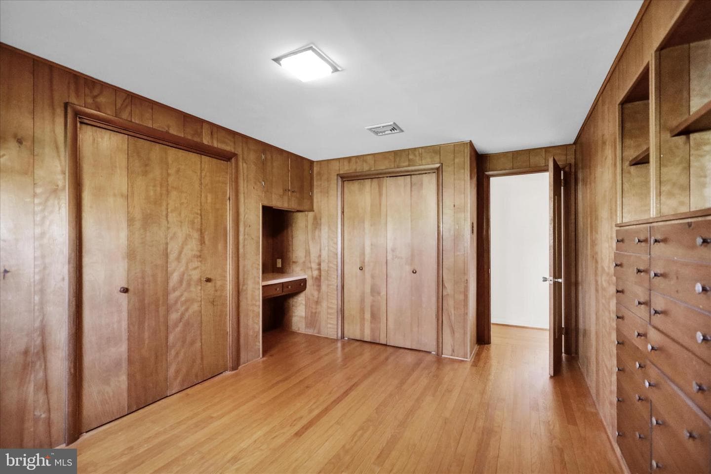 2460 Honeysuckle Lane photo 30