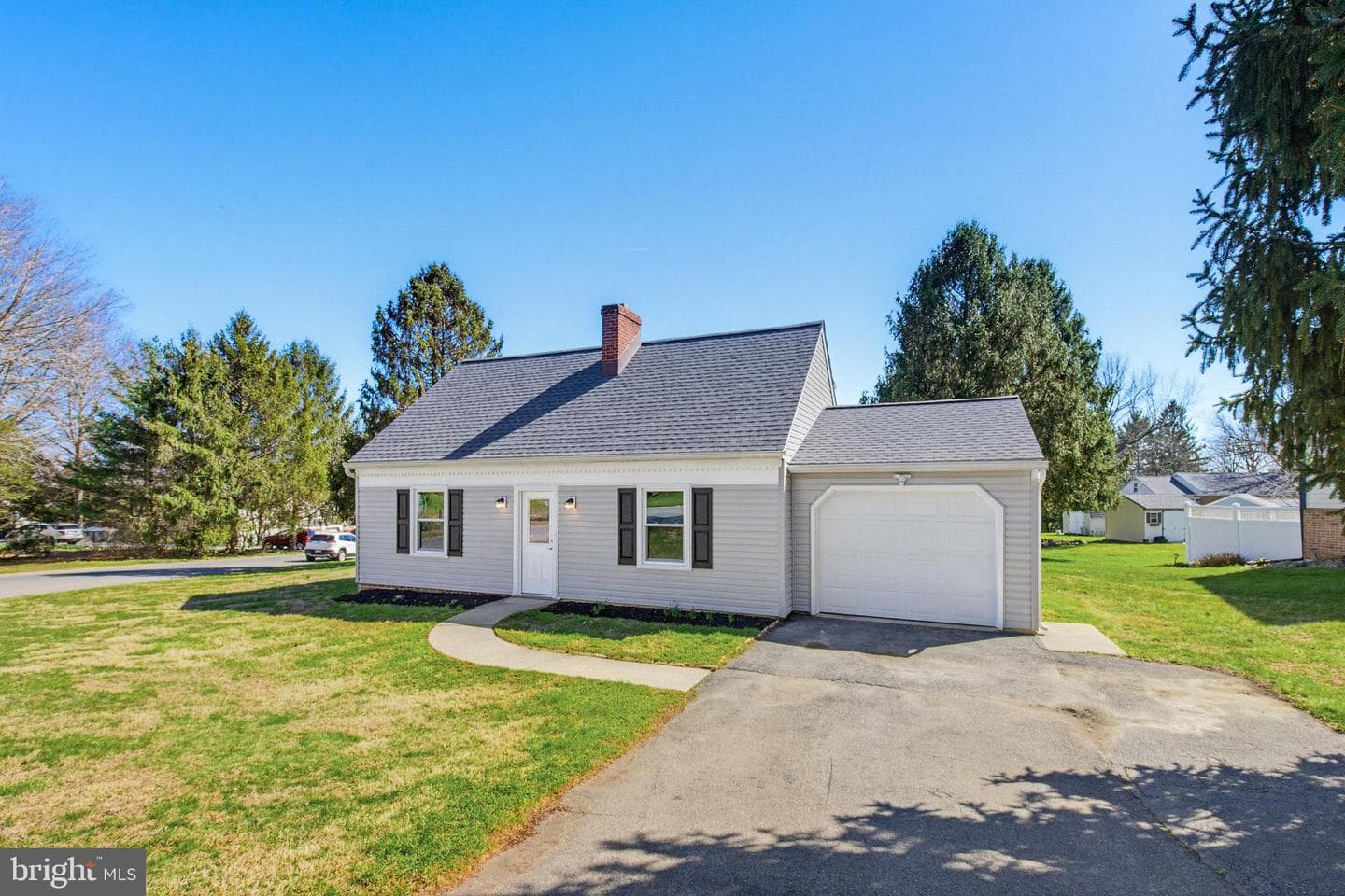 2655 Hemlock Drive