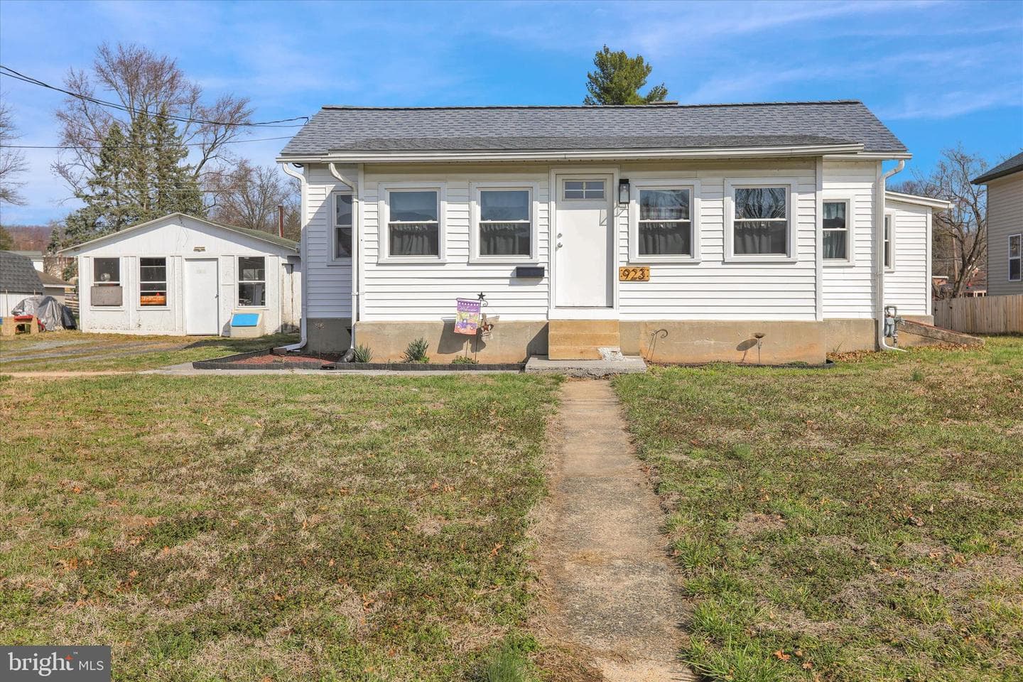 923 Mifflin Street, Columbia