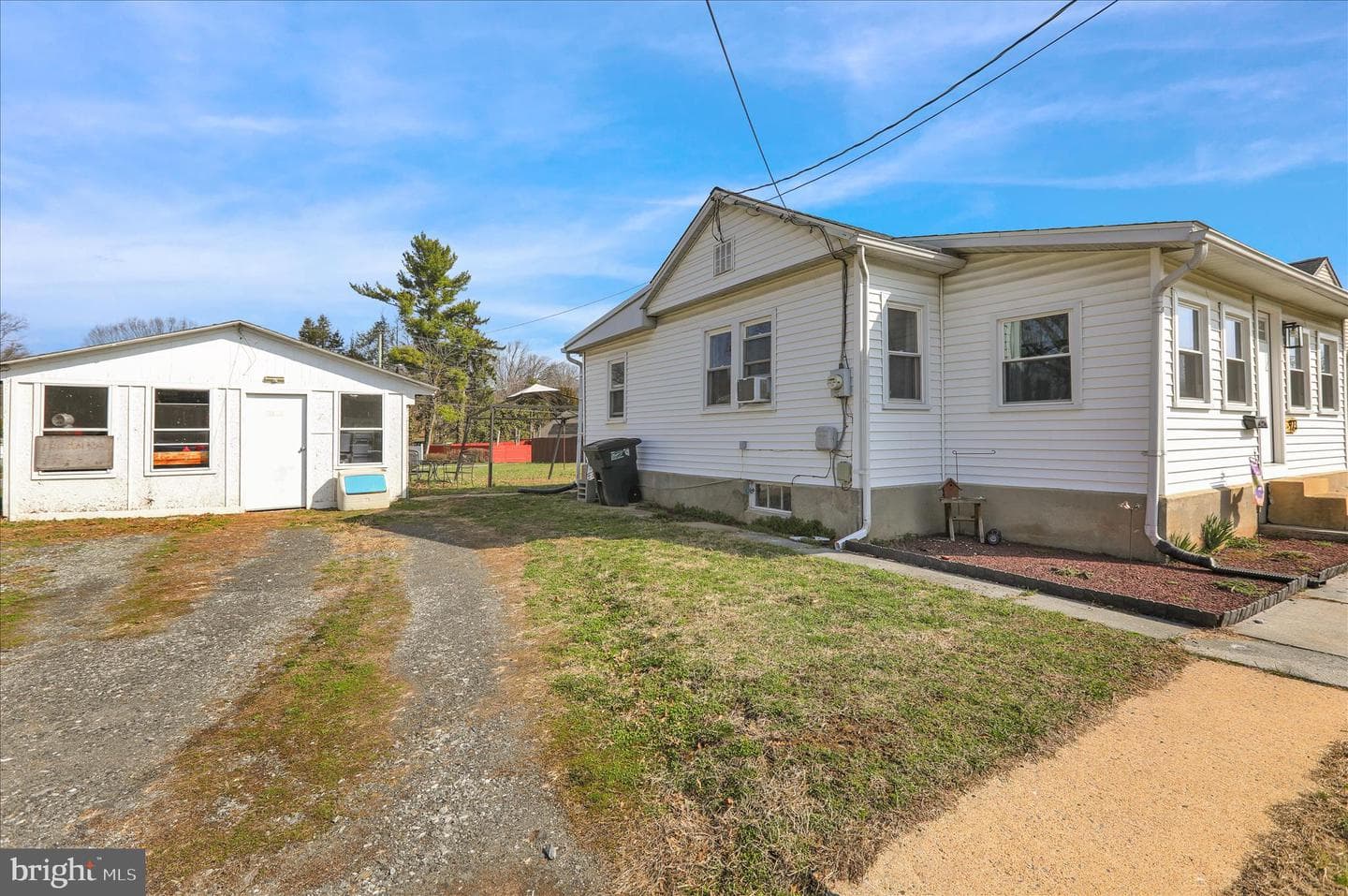 923 Mifflin Street photo 19