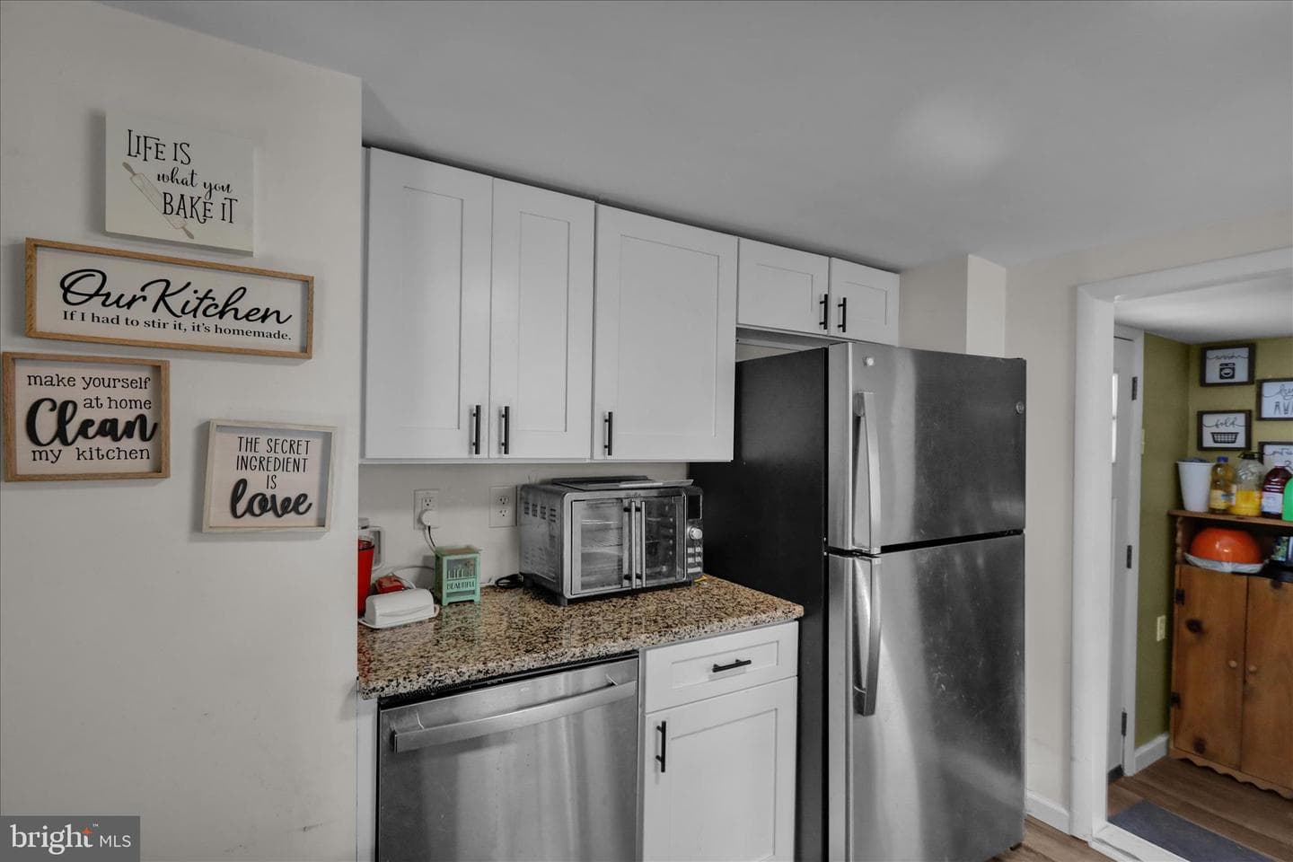 923 Mifflin Street photo 9