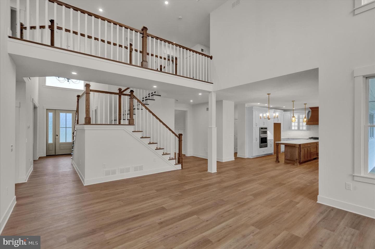 513 Cheltenham Court photo 24